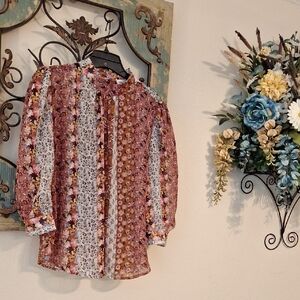 Elegant Floral Women's Blouse in Pink and White. NWOT Size Large
